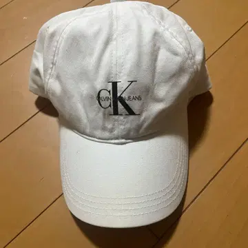 CALVIN KLEIN JEANS 화이트 캡