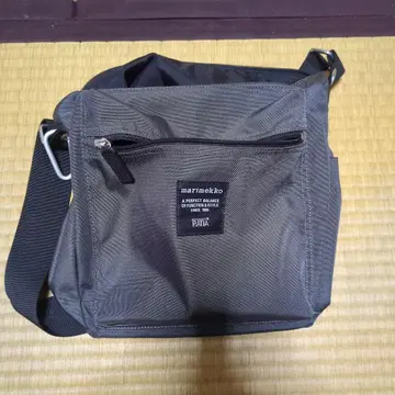 마리메꼬 파르 숄더백 그레이