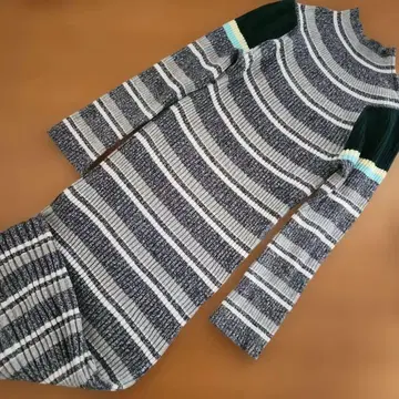 미라 오웬 리브 니트 원피스