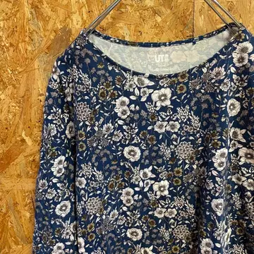 AE9378 유니클로 반팔 T셔츠 네이비 여성용 L 사이즈