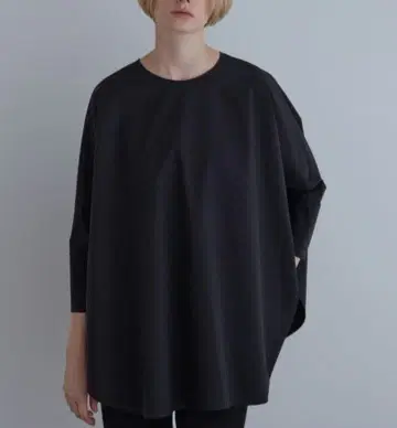 LE PHIL/서클 오버 블라우스