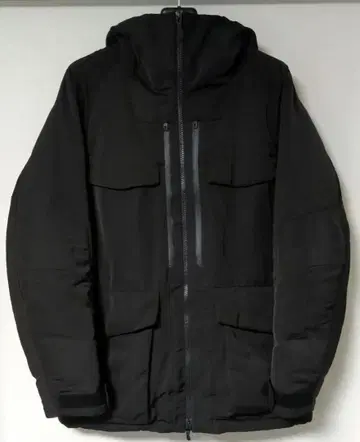 White Mountaineering 하이브리드 다운 오버사이즈 파카