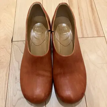 브라운 가죽 로퍼 힐 포함