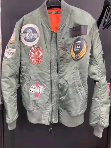 AVIREX MA-1 자켓 와펜 다수