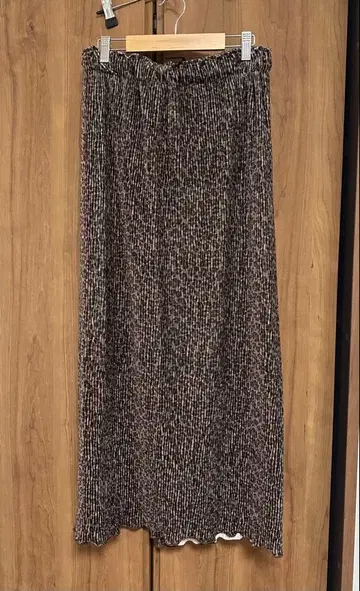 샤이니 벨로아 타이트 스커트 LOWRYS FARM 로리즈팜