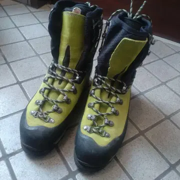 LOWA 로버 바이스호른 겨울용 등산화