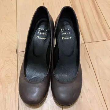bulle de savon 브라운 계열 펌프스 중간 힐