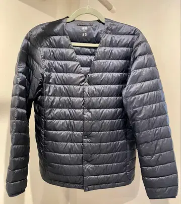 유니클로 울트라 라이트 다운 M 네이비