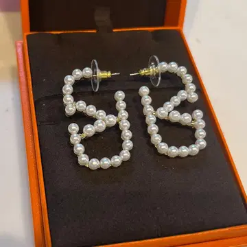 진주풍 비즈 귀걸이