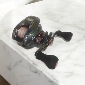 DAIWA [다이와] 홍아 XIC 타이라바용 오른손 핸들 새상품급 중고