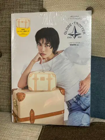 미개봉 새상품 globe trotter 그로브 트로터 무크본 파우치