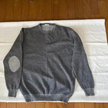 D'UOMO 그레이 엘보 배치 니트 스웨터