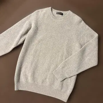 새상품급 캐시미어 크루넥 스웨터