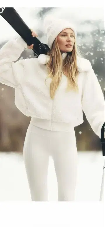 alo yoga 플리스 자켓 화이트 새상품