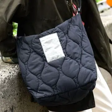 THEATRE PRODUCTS 5cm 와이드 벨트 퀼팅 숄더백