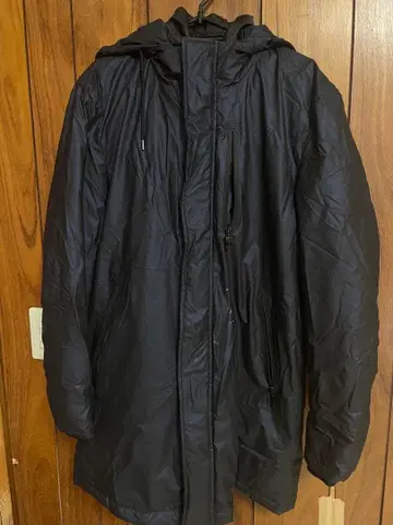 Zara 짙은 네이비 나일론 자켓 후드 부착