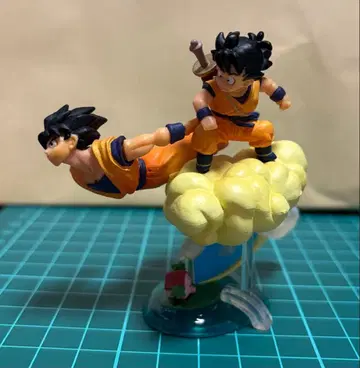 드래곤볼 손오공과 손오반 피규어