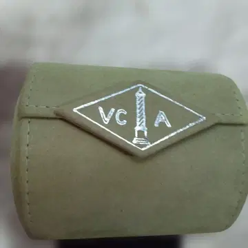 반클리프 아펠 시계 케이스