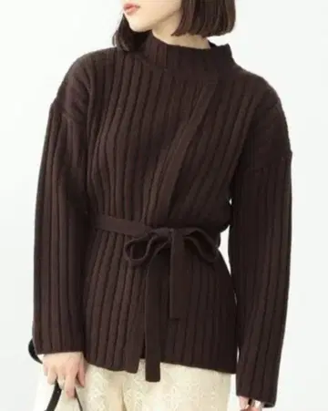 Ray BEAMS 랩 벨트 하이넥 스웨터