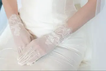 노바레제 웨딩 장갑 화이트 레이스 자수