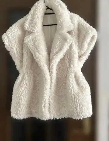 [미사용 새상품] 복슬복슬 푸들 베스트