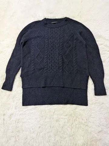 BARNYARDSTORM 다크 네이비 케이블 니트 스웨터 O 캐시미어