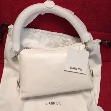 STAND OIL 화이트 핸드백