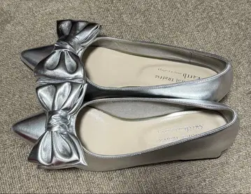 ORiental TRaffic 리본 펌프스