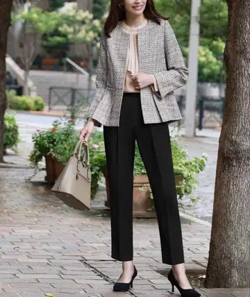 플로리아 트위드 페플럼 자켓 테이퍼드 팬츠 네이비