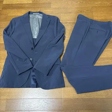 네이비 싱글 버튼 비즈니스 정장