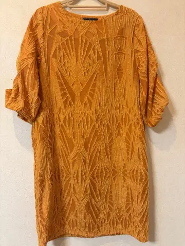 RASHEL COURT 오렌지 자수 7부 소매 원피스 튜닉