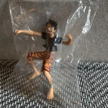 원피스 루피 피규어