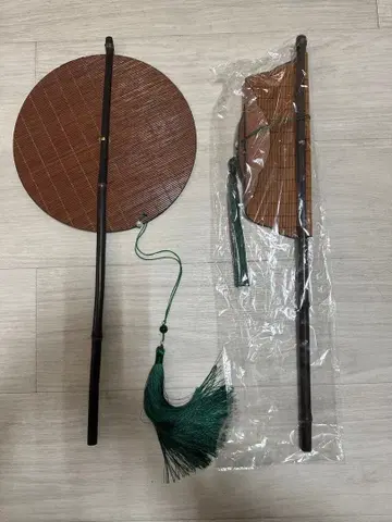 대나무제 중화권풍 부채 브라운 그린 술 장식 2개