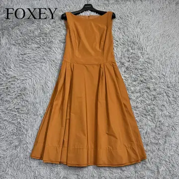 컨디션 최상 폭시 핏&플레어 드레스 턱 원피스 테라코타 40