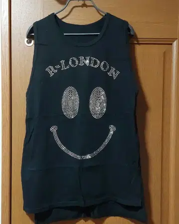 B-LONDON 스마일리 페이스 탱크탑 M