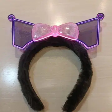 네온사인 머리띠 쿠로미