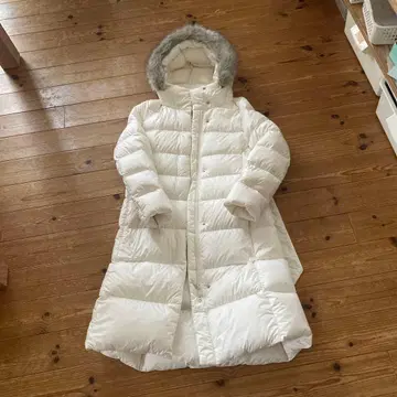 다운 유니클로 화이트 롱 코트