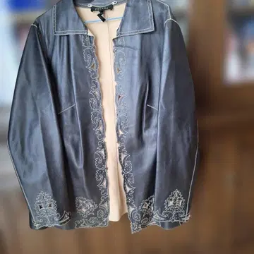 ESCADA 블랙 가죽 자켓