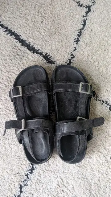 clel 통굽 샌들 블랙 스트랩 포함