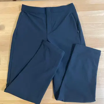 새상품급 UNIQLO 웜 스트레치 팬츠 M 사이즈 네이비