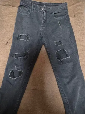 블랙 스키니 데님 데미지 가공