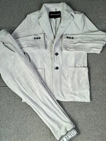 1PIU1UGUALE3 SPORT WFACE EASY 셋업