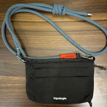 topologie 숄더백 사코슈 블랙