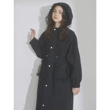 프릴 나일론 후드 롱 코트