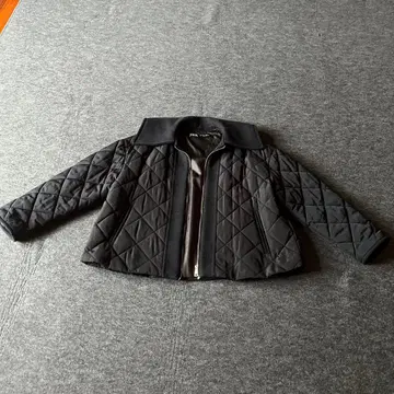 ZARA 블랙 퀼팅 자켓 숏 기장