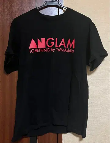 언더그라운드 썸씽 T셔츠 M 사이즈 요요