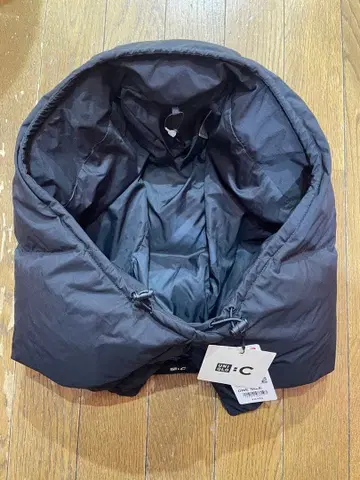 새상품 UNIQLO C 나일론 후디드 넥워머 블랙 유니클로