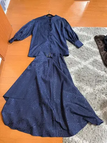 HARE 중화풍 네이비 플라워 패턴 셋업