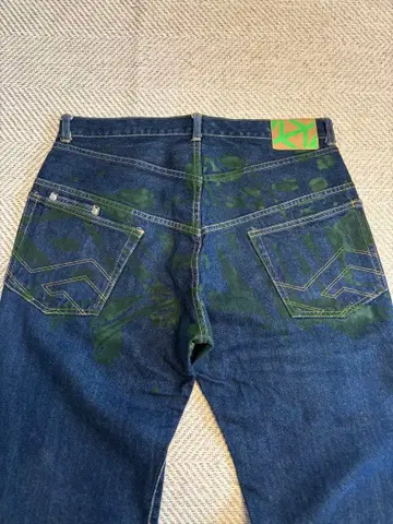 balanceweardesign BAL 초기 그래픽 스티치 페인트 데님