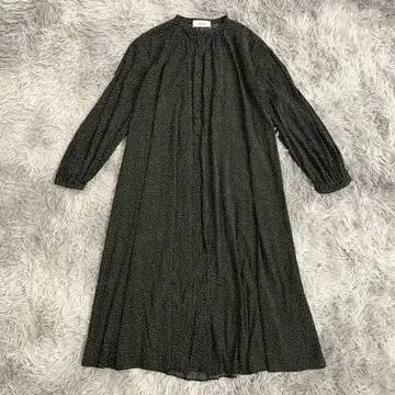 [ Mila Owen ] 롱 원피스 맥시 도트 플레어 밴드 카라